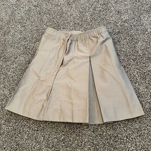 Khaki skirt, never worn, size 7